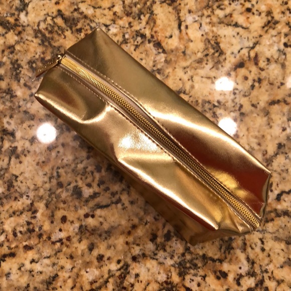 Tarte Gold Makeup Bag!! - Picture 2 of 4